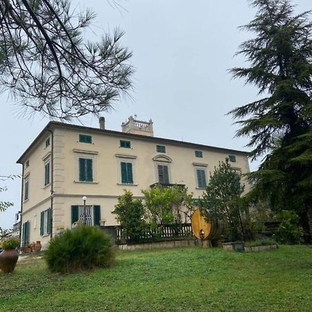 Affittacamere Porquier Crespina Buitenkant foto