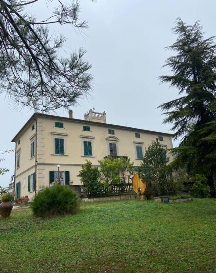 Affittacamere Porquier Crespina Buitenkant foto