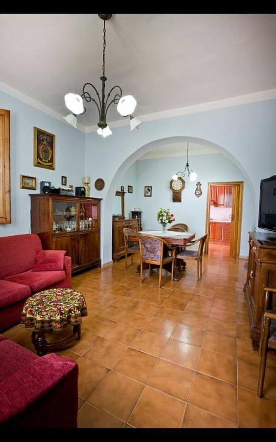 Affittacamere Porquier Crespina Buitenkant foto
